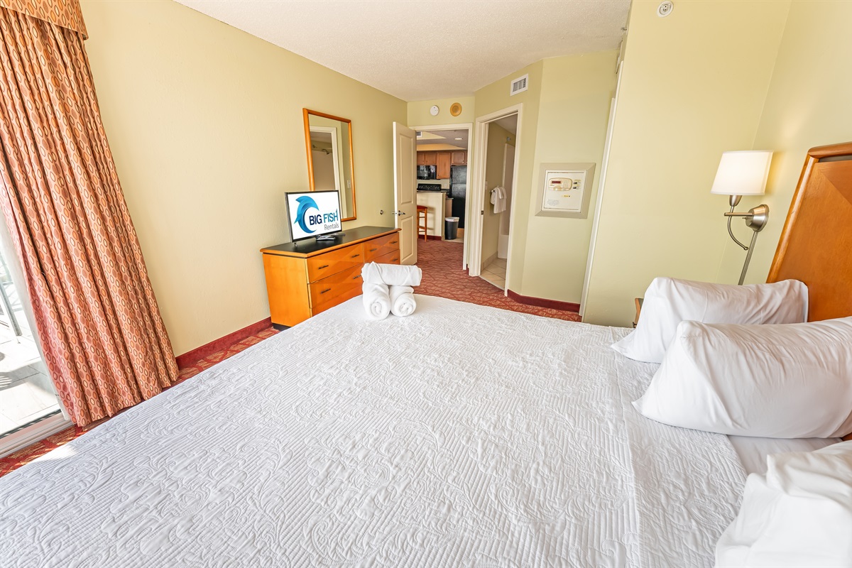 Beautiful Bedroom with Amazing Views 🌊☀️