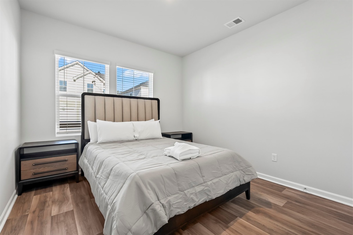 Queen Bed in downstairs bedroom