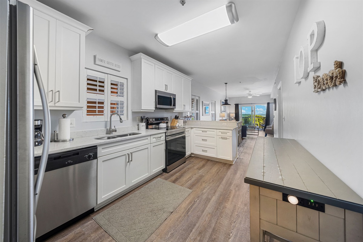 Kitchen | Starfish | Oceanview 101 | 1116 Ocean Blvd, Isle of Palms, SC | IOP Escapes