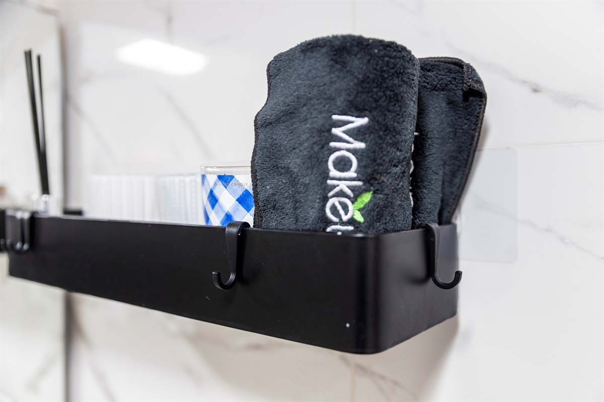 Elevate your daily routine with plush makeup towels that add a thoughtful, pampered touch.