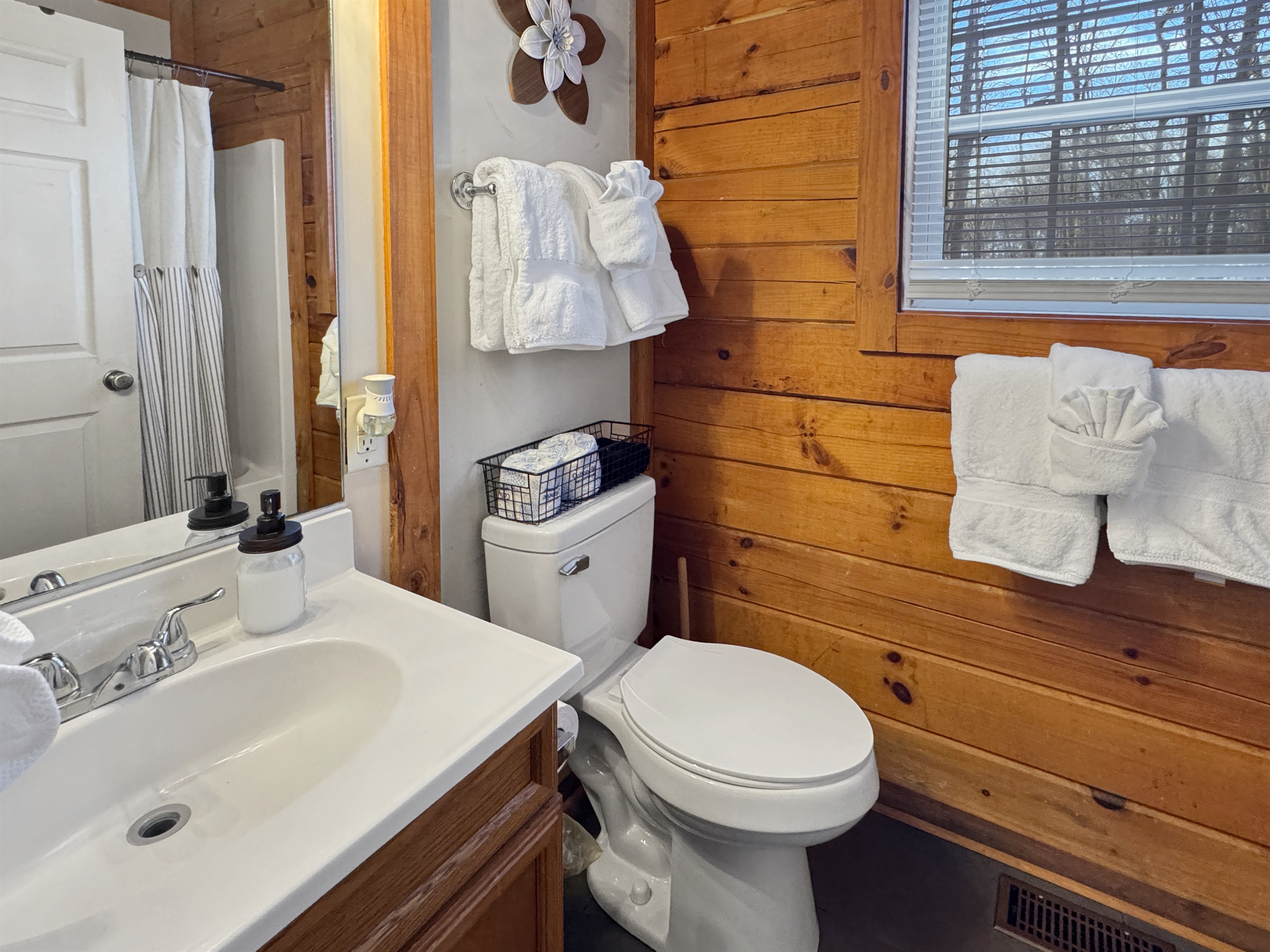 Fresh towels, fluffy linens, and thoughtful touches so you can truly unwind