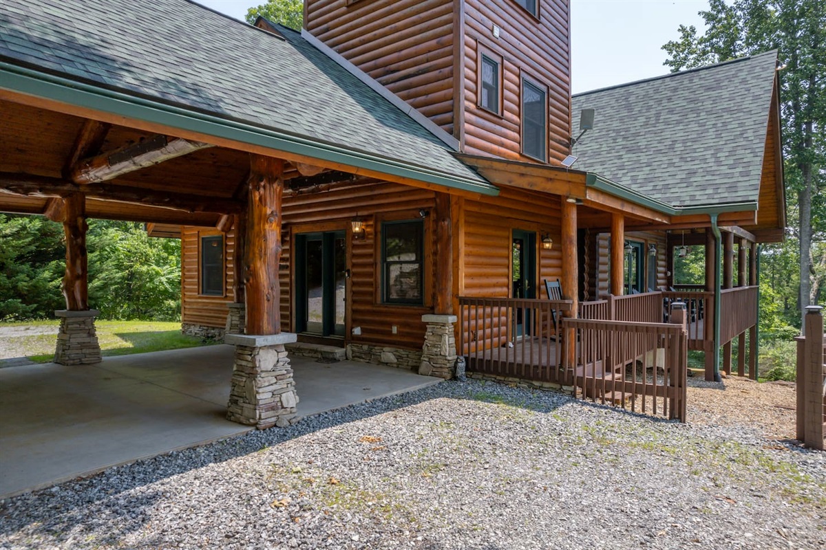 View of cabin from the circular drive