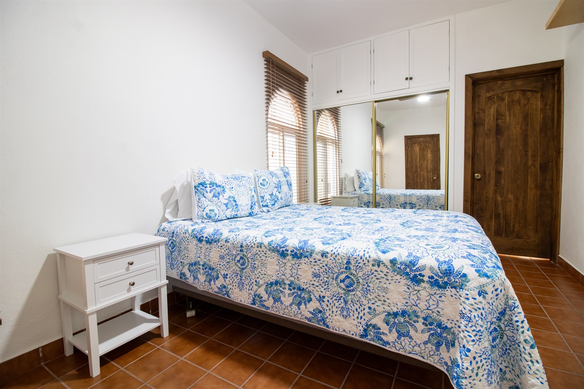 2nd Bedroom with Queen Bed and en suite Bathroom