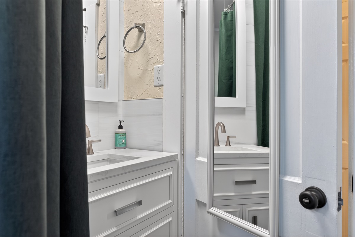Main Bathroom with Tub and Shower