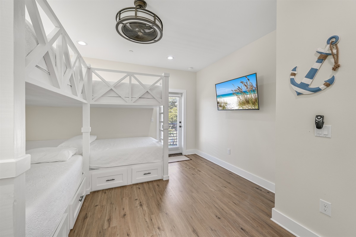 Queen Bunk Room: Bedroom #3 (second floor)