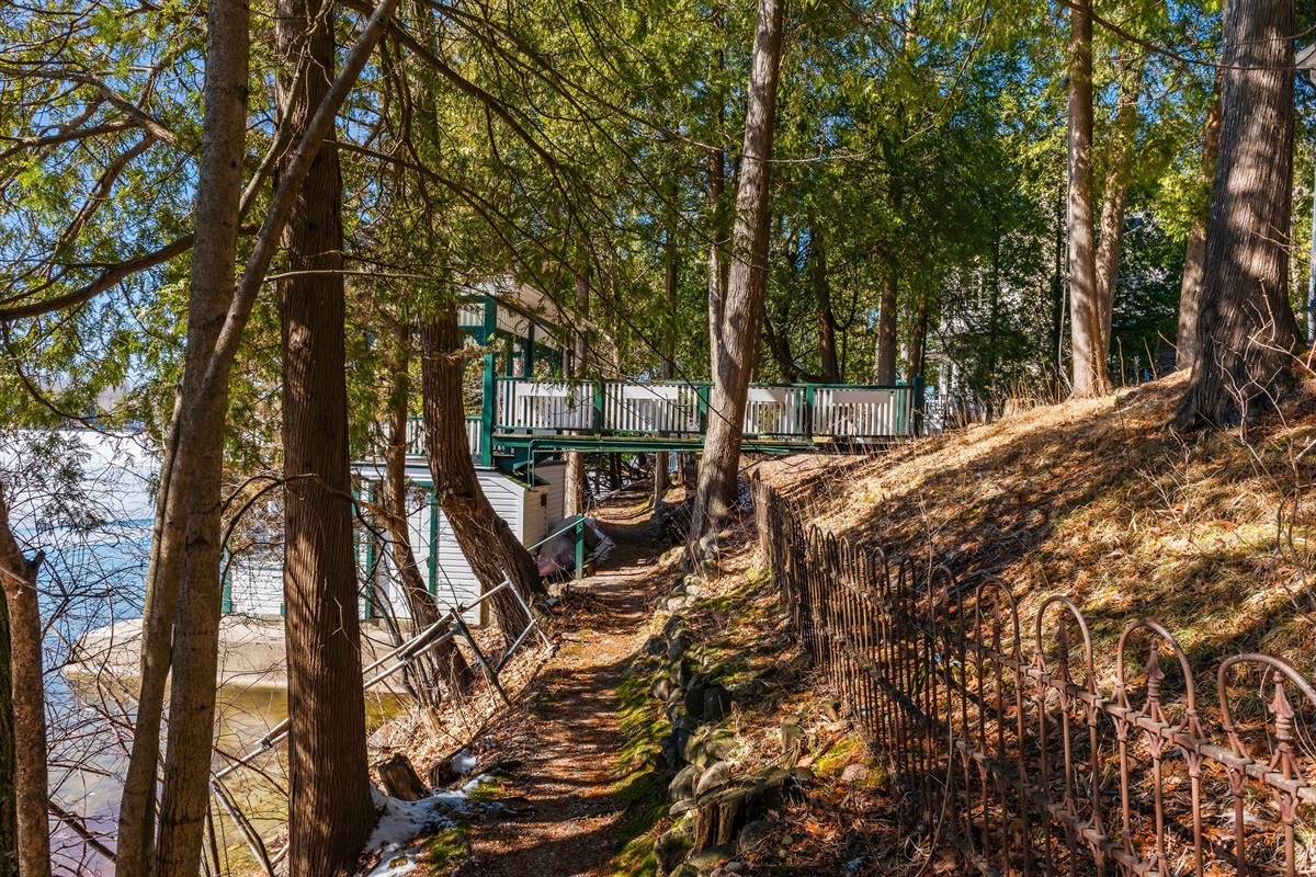 Walk right over to the dock.