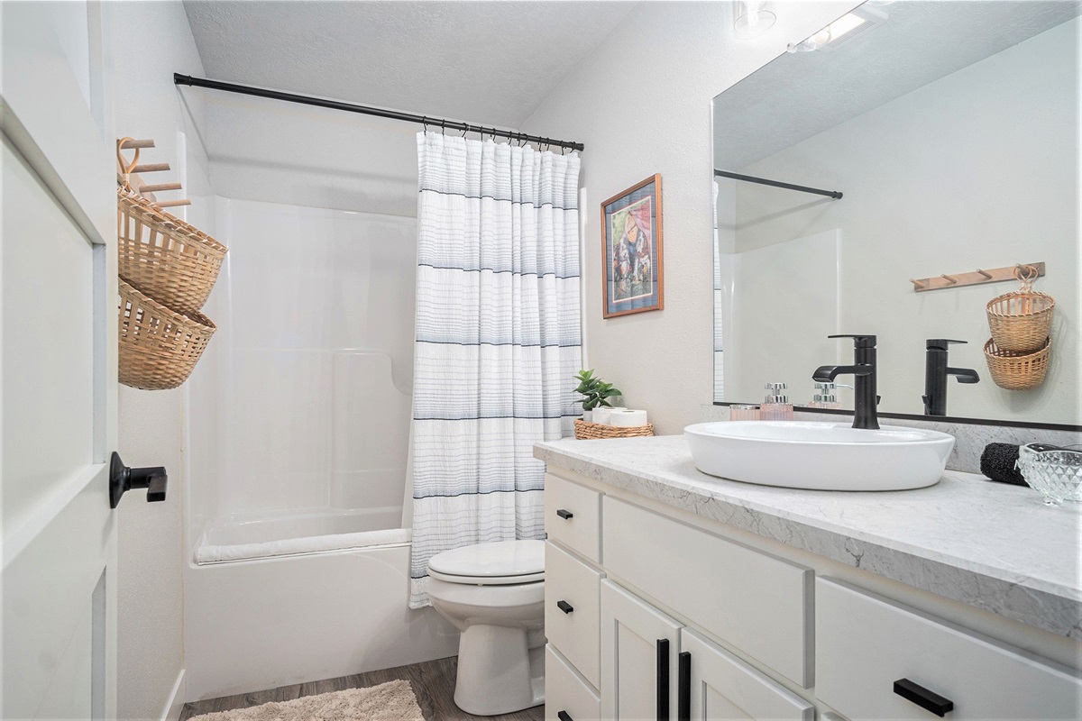 Main Bathroom