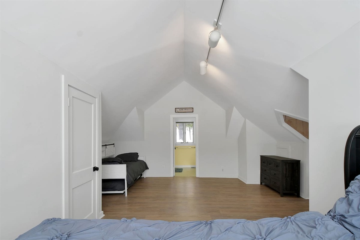 Another look at the main bedroom w/ ensuite bathroom!