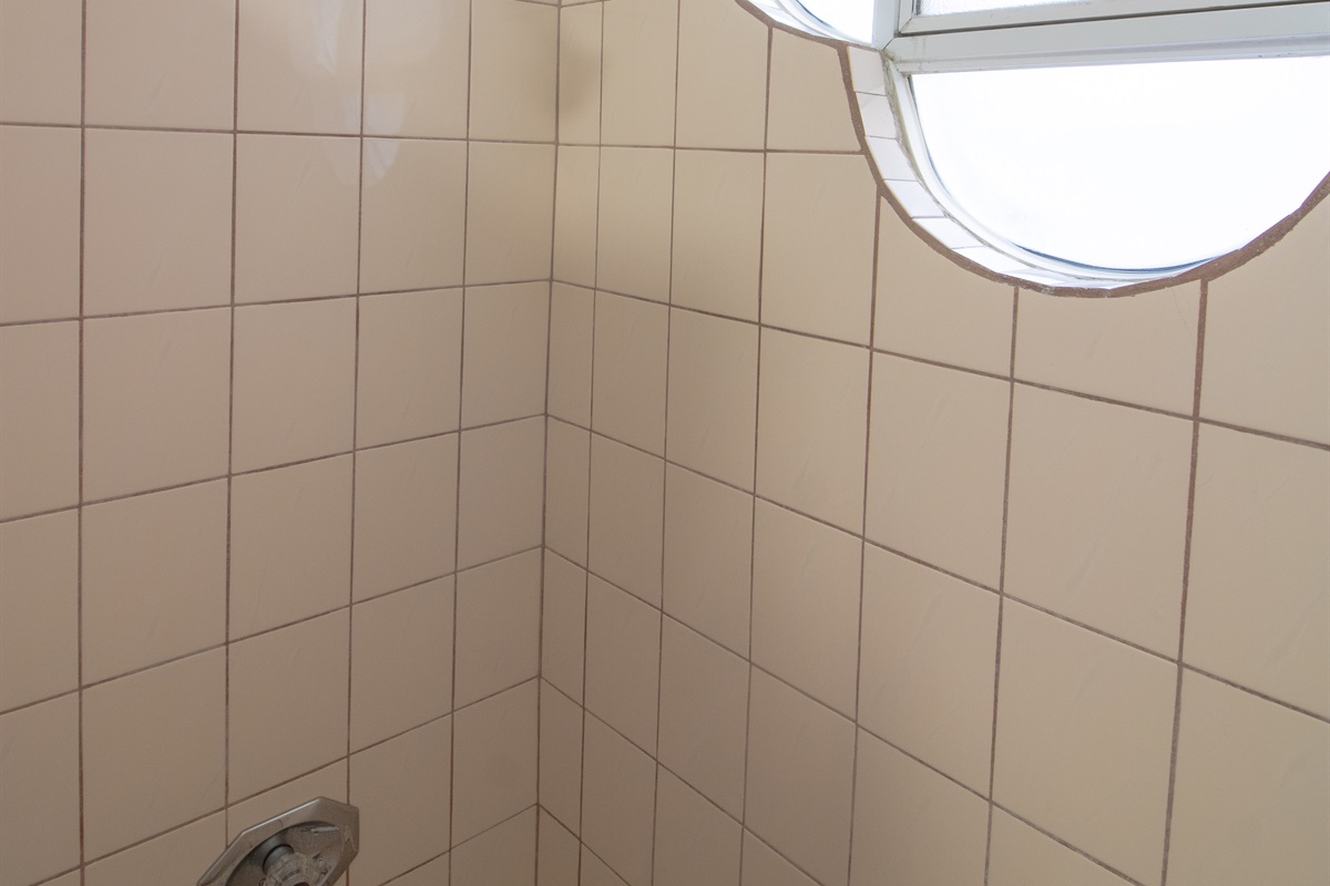 3rd Bedroom en suite Bathroom