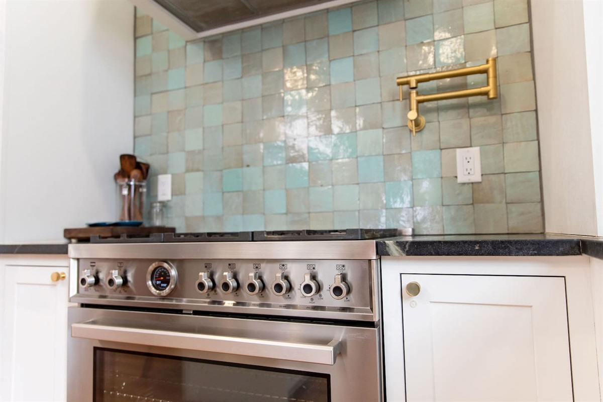 Kitchen Stove.