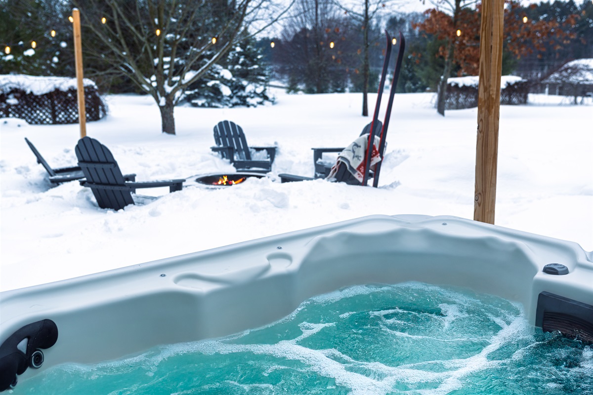 Enjoy the snow belt at The Nest at Long Lake with over an acre to play in the snow, enjoy smores by the firepit and chill out in the hot tub. 