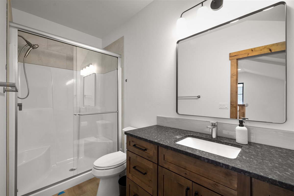 Bedroom 2 Private Bath