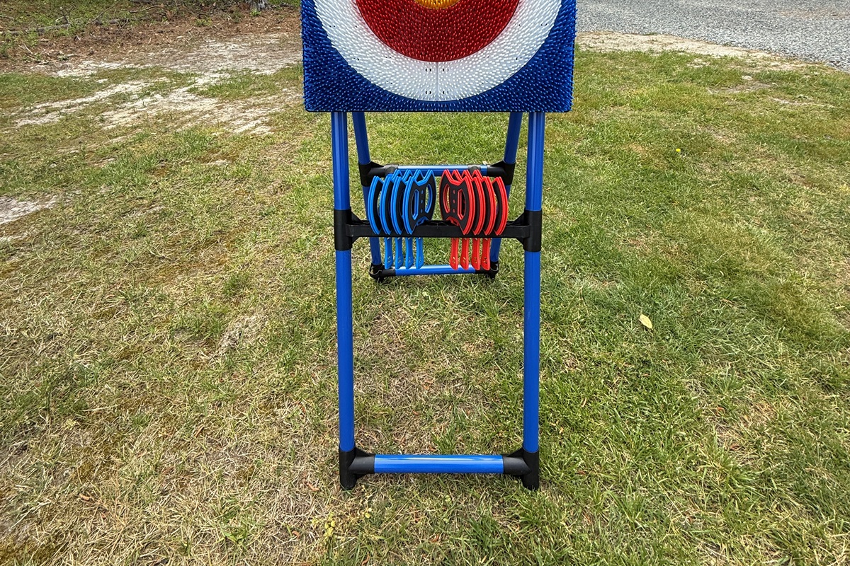 Axe throwing game