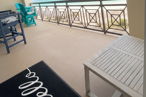 Relax on your private Gulf-front balcony—perfect for morning coffee, dolphin watching, and sunset views over the water.