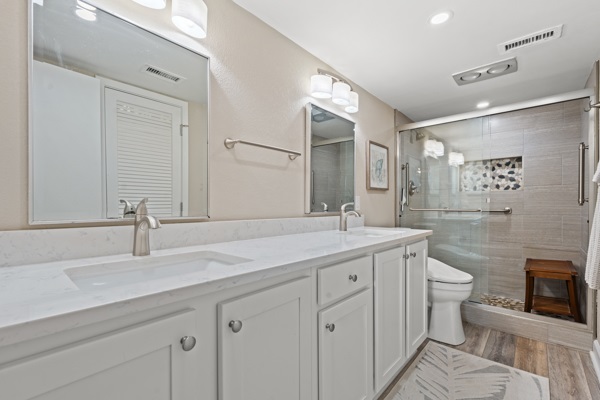 Primary En Suite Bath