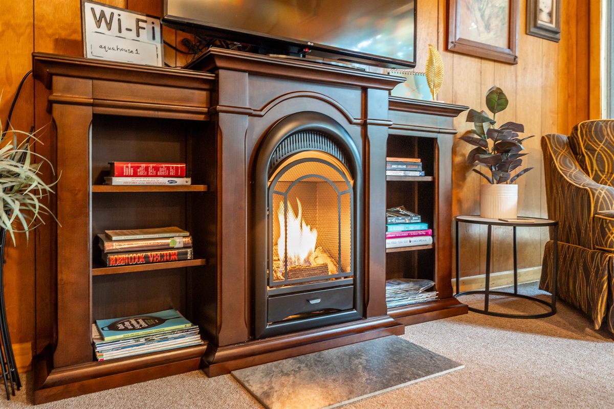 Gas fireplace in the living room