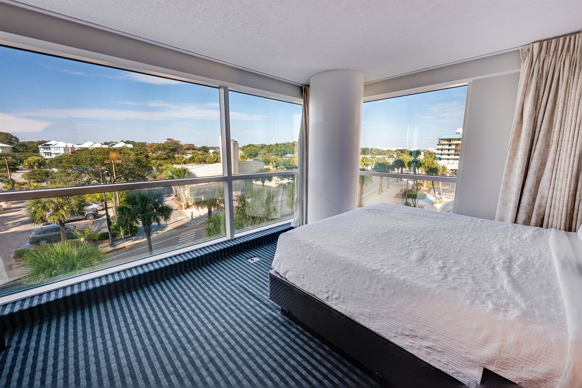 Beautiful Bedroom with Amazing Views 🌊☀️