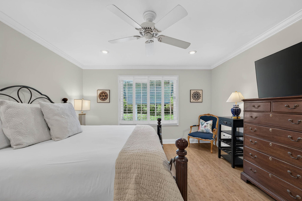 Bedroom 1: King Bed with hall bathroom | Oceans 22 | 22 Beach Club Villas, Wild Dunes | IOP Escapes