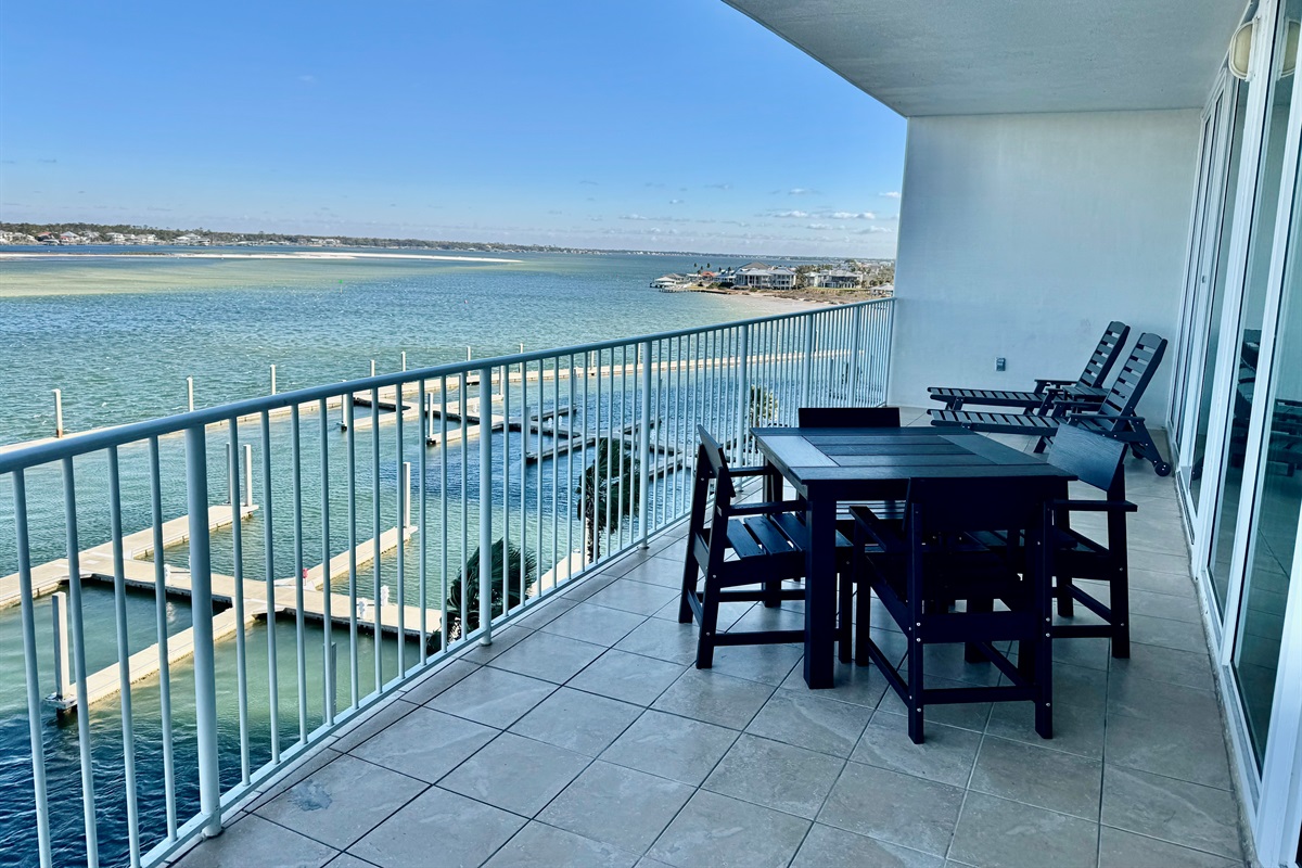 And seating for two for relaxing in our chaise loungers!