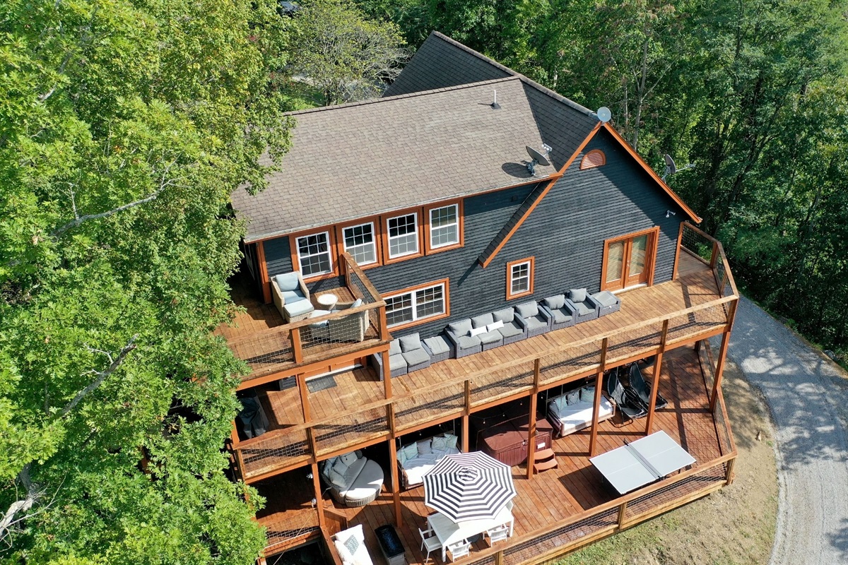 Massive 3-tier deck for enjoying the lake views
