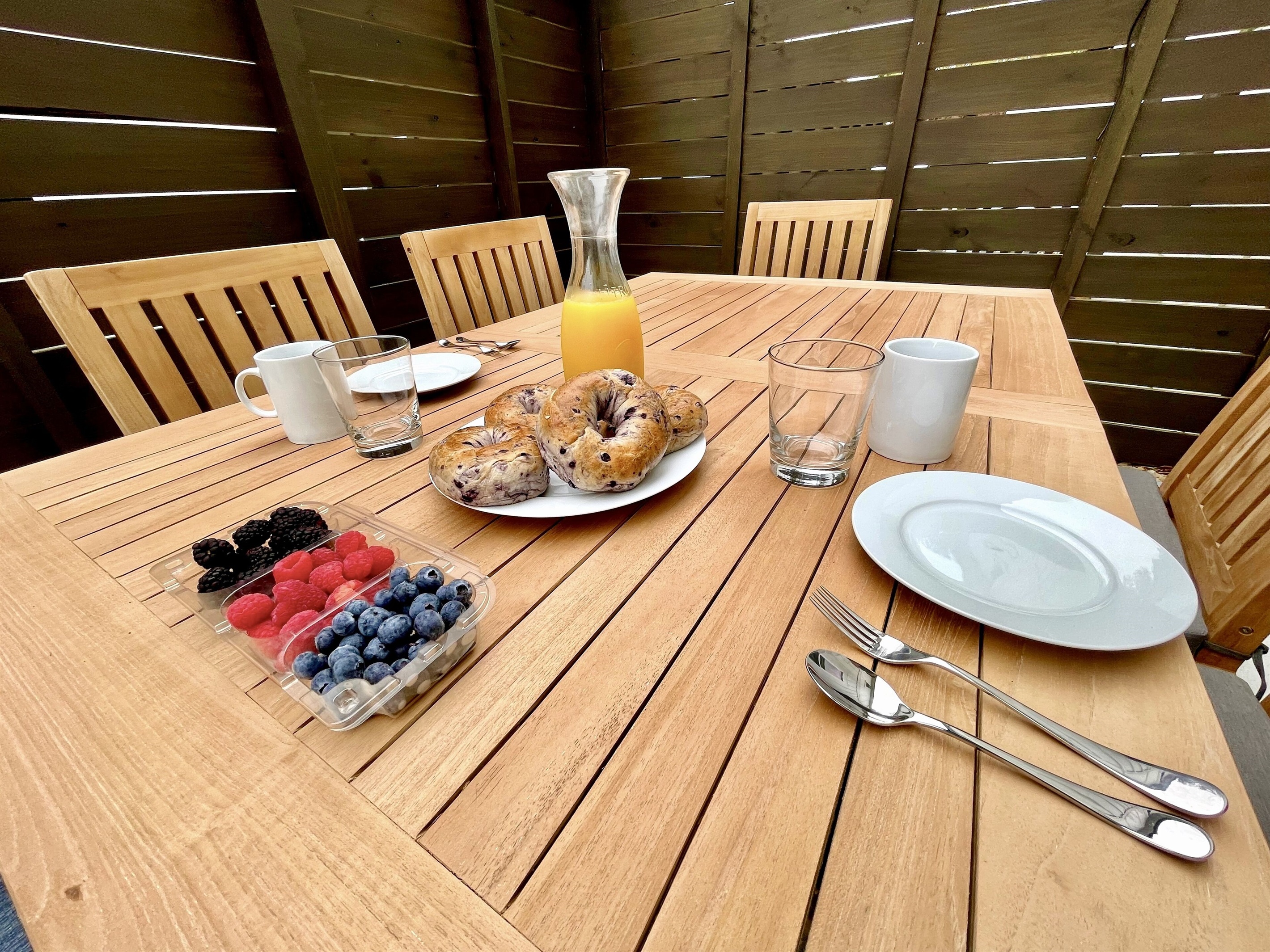 Outdoor dining