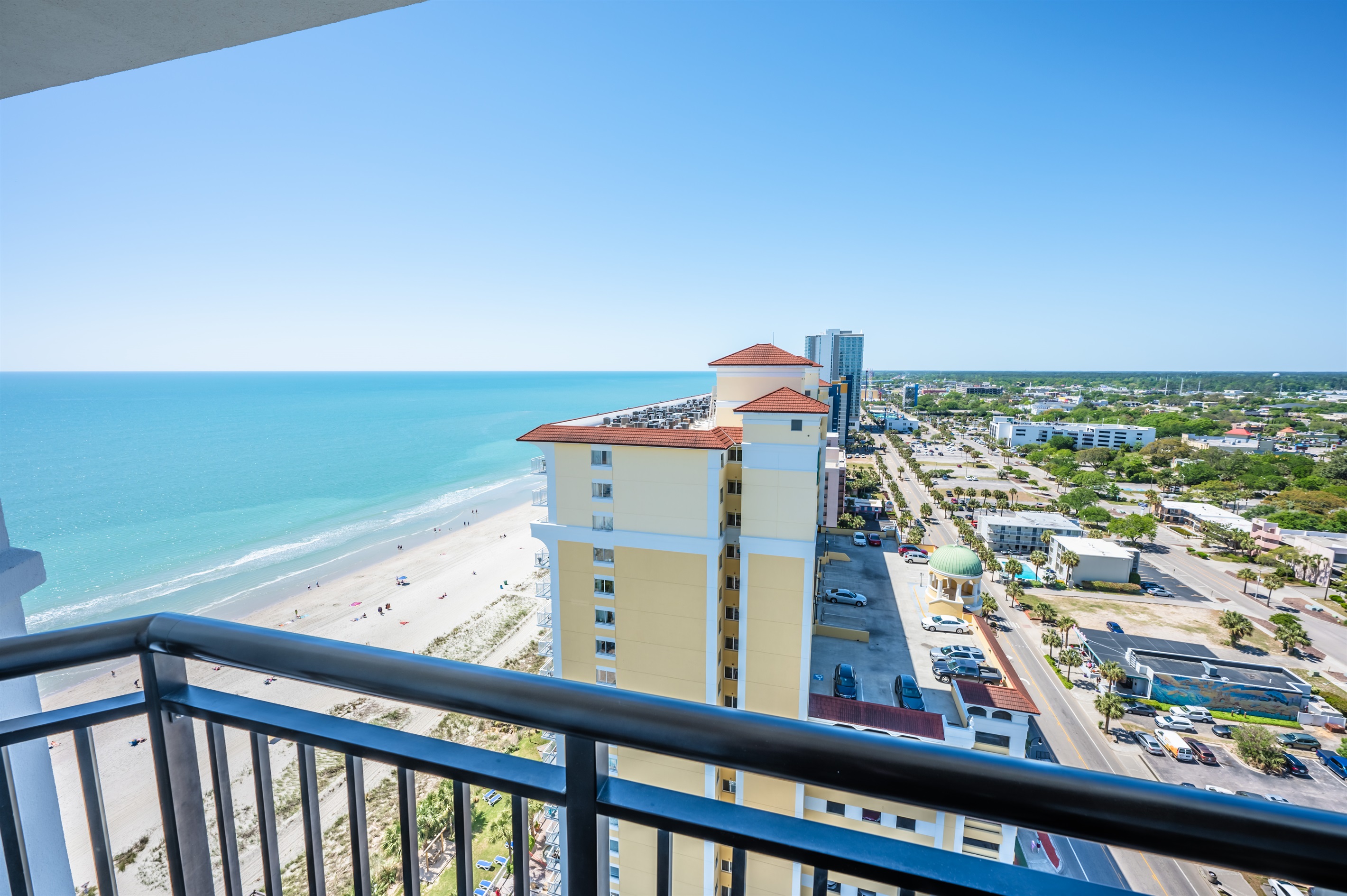 New Breakers with Great Views Studio Heated Pools! 3