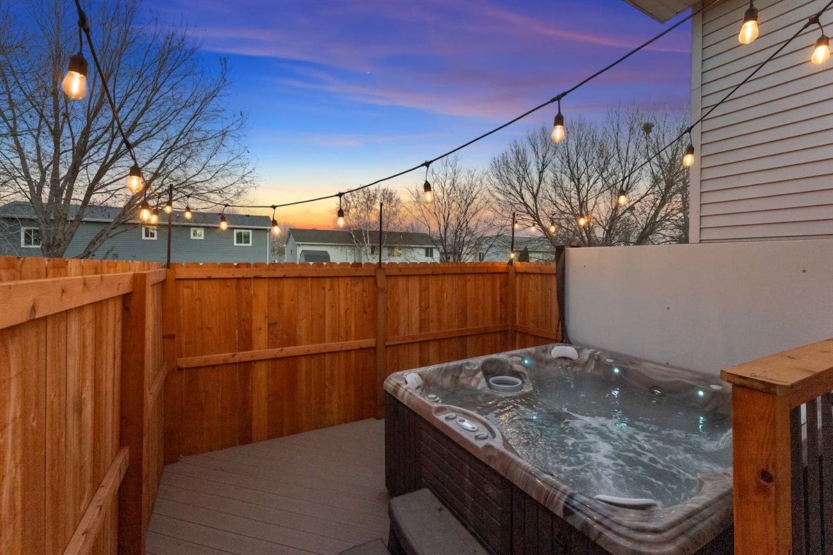 Private hot tub! 