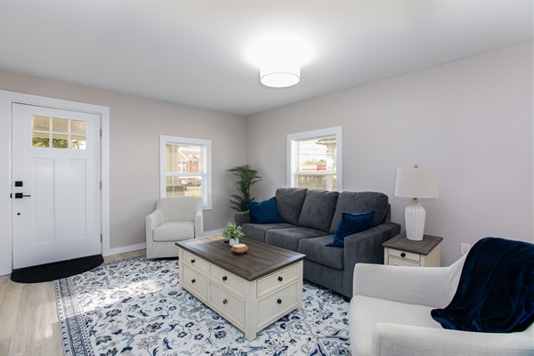 Cozy 2-Bedroom Home Near Notre Dame - Perfect for Game Day Stays, photo 6