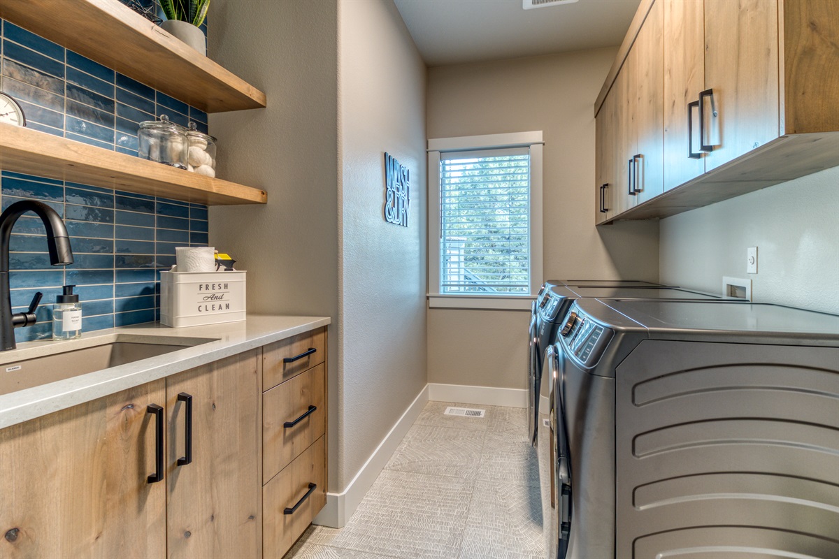 In-home washer and dryer for your convenience - perfect for longer stays.