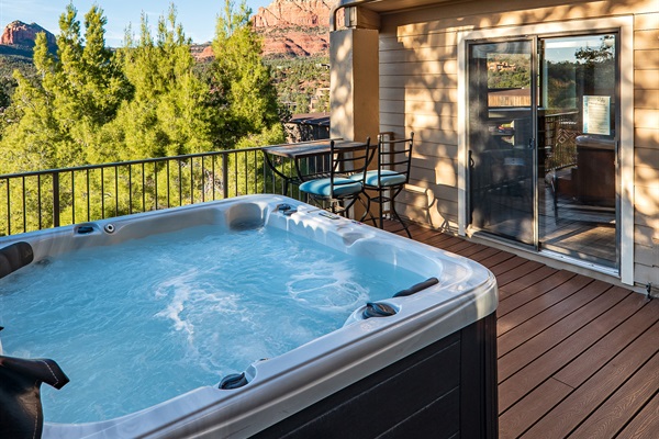 6-person hot tub