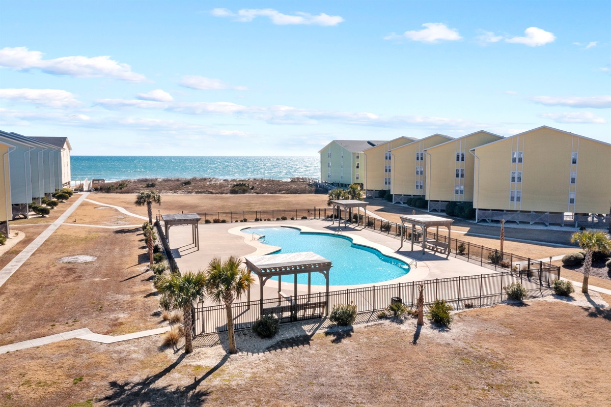 Large, fenced in Pool for your enjoyment