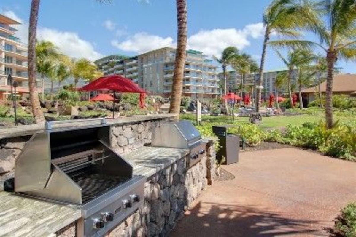 Hokulani BBQ area