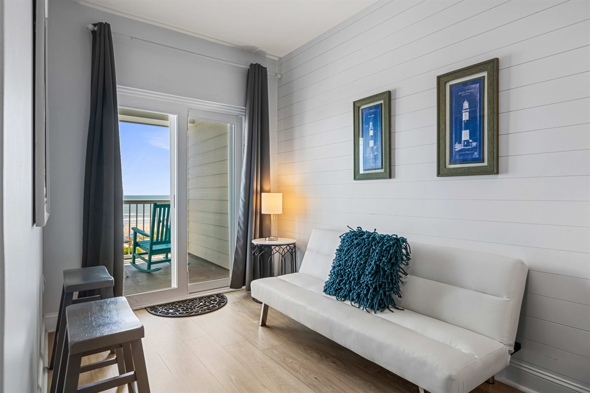 Bedroom 1: Primary king suite | Sea Gull | 201 Oceanview | 1116 Ocean Blvd, Isle of Palms, SC | IOP Escapes