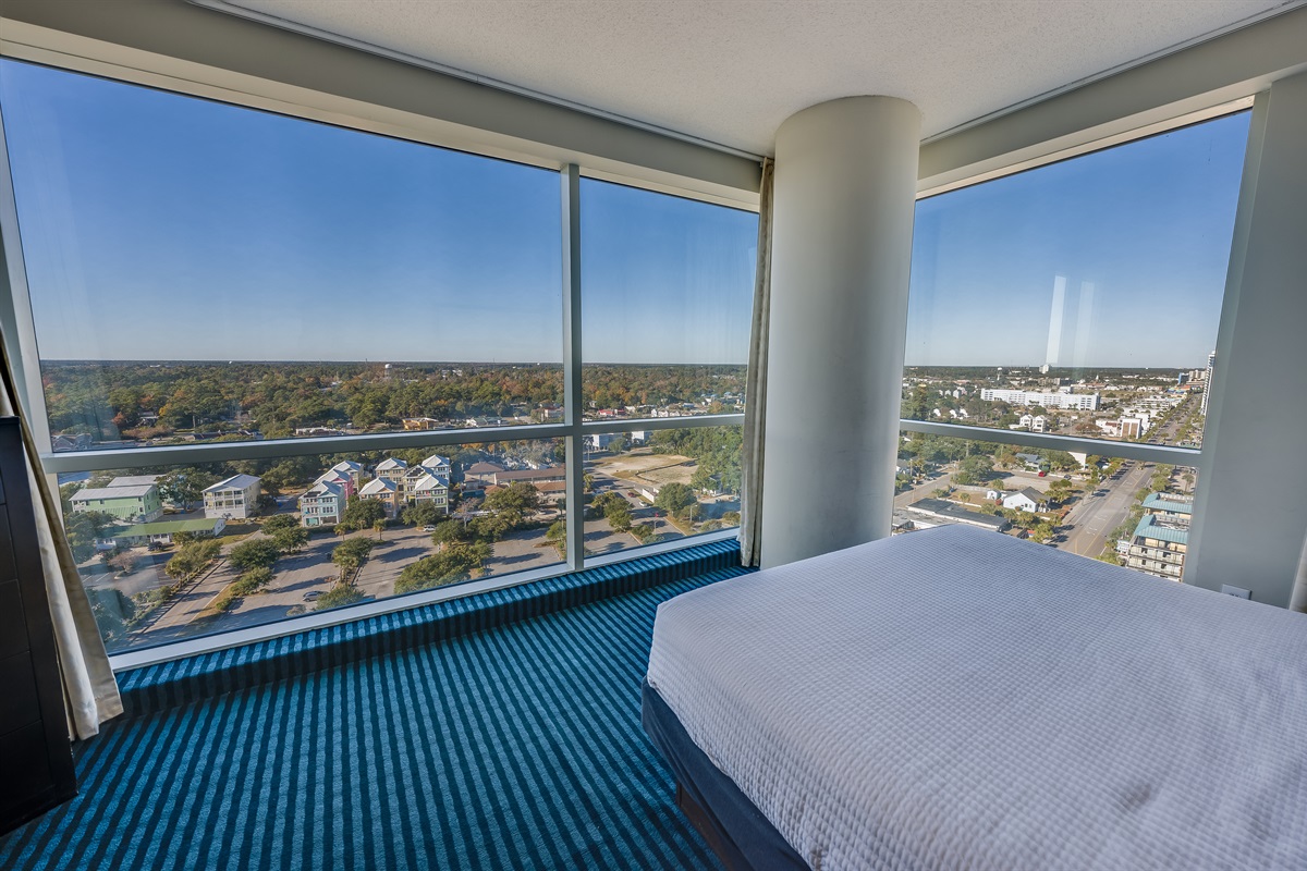 Beautiful Bedroom with Amazing Views 🌊☀️