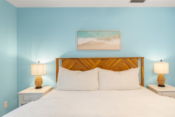 Surf Room (Master Bedroom - 2nd Floor)