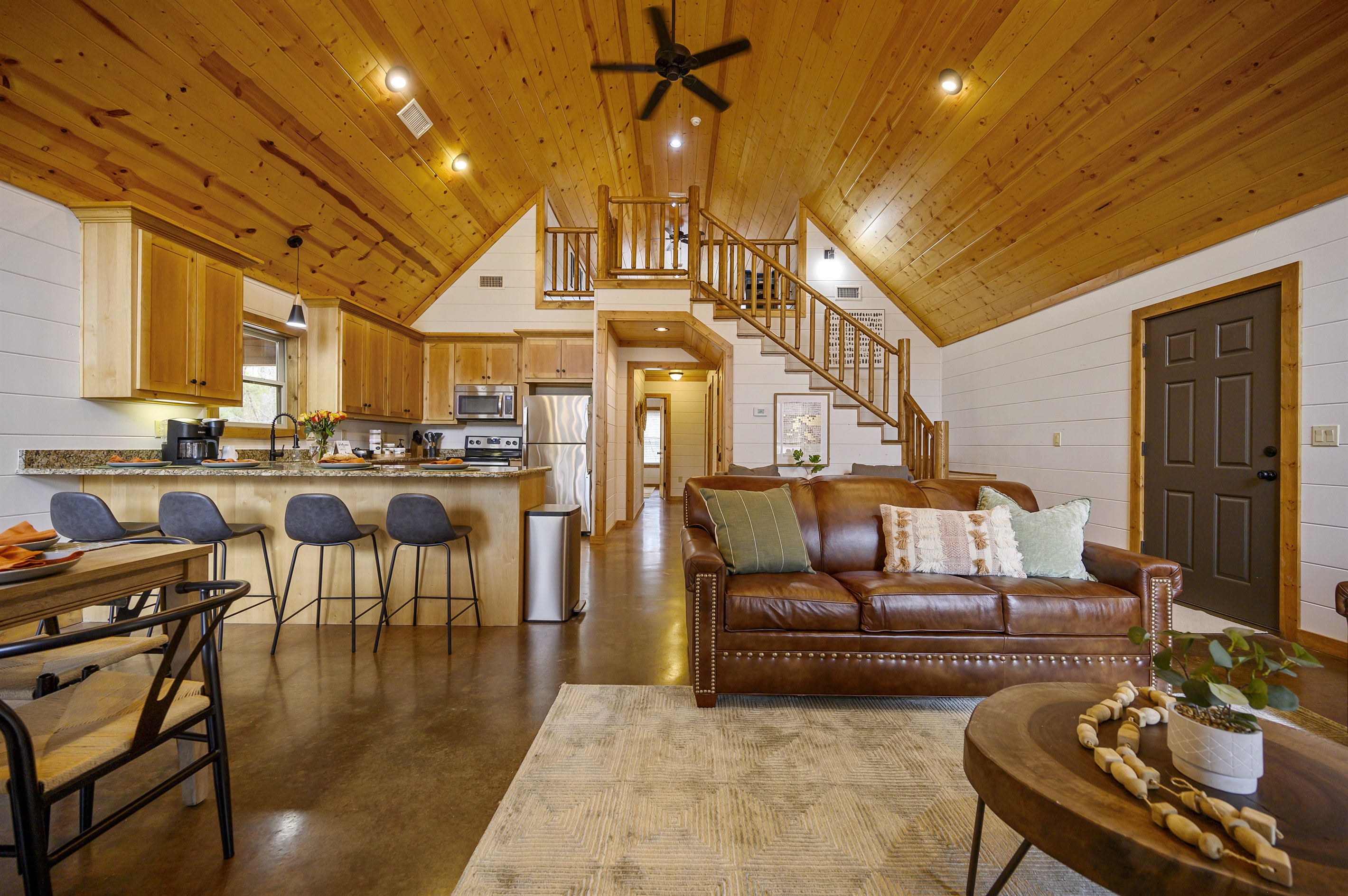 Relax and dine in style! Our spacious living room and dining area offer the perfect blend of comfort and elegance. Whether you're unwinding after a day of exploring or gathering for a delicious meal with loved ones.