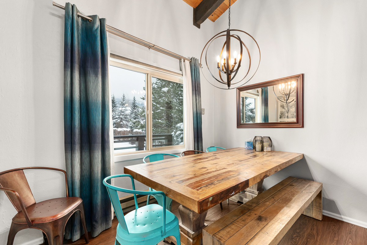 Dining Area | Dining Table for 8