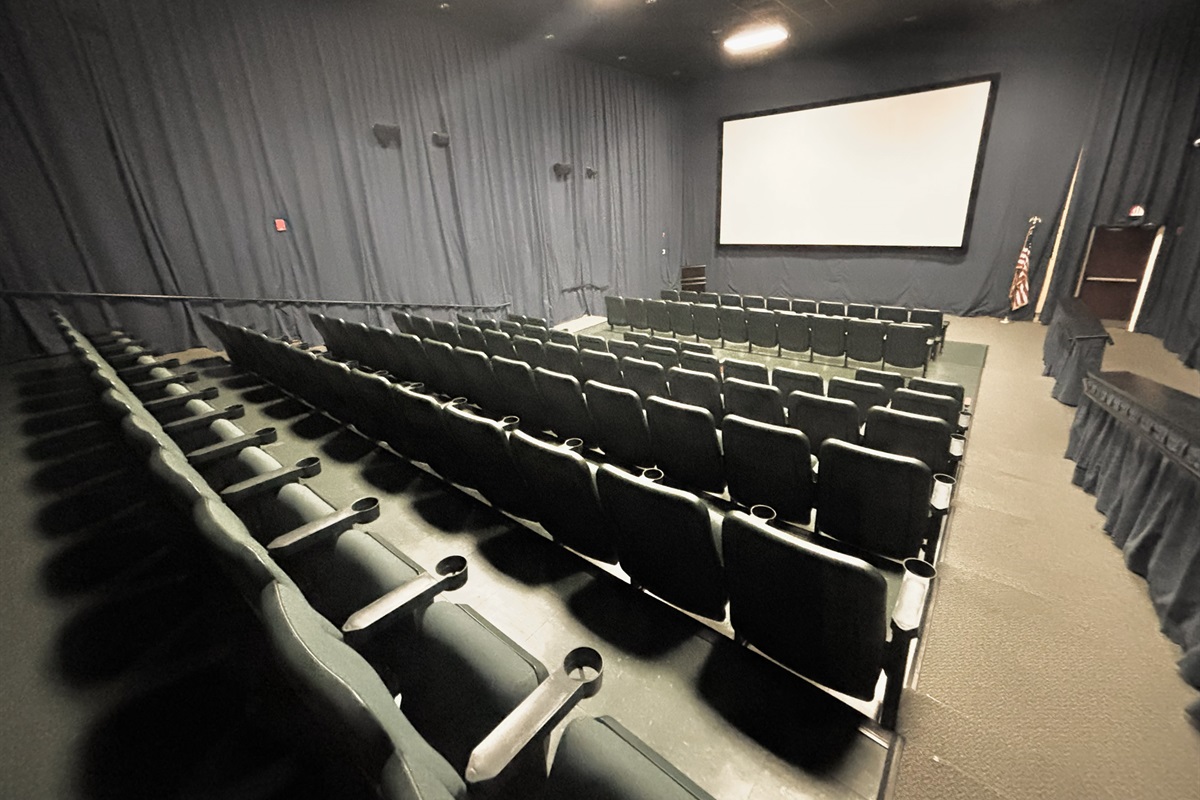 Majestic Theatre with stadium seating