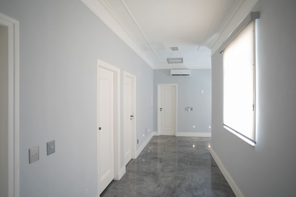 Spacious and elegant interior throughout the apartment. 
