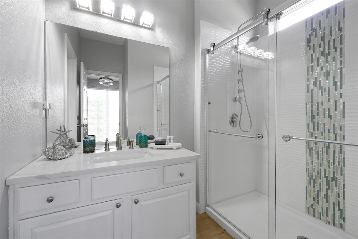 Second first floor master bathroom
