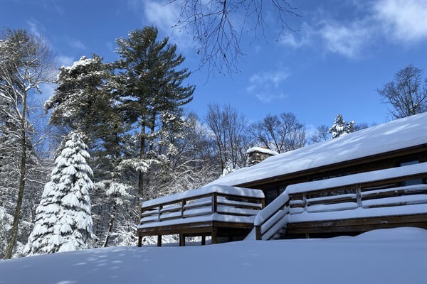 Winter lakeside back yard