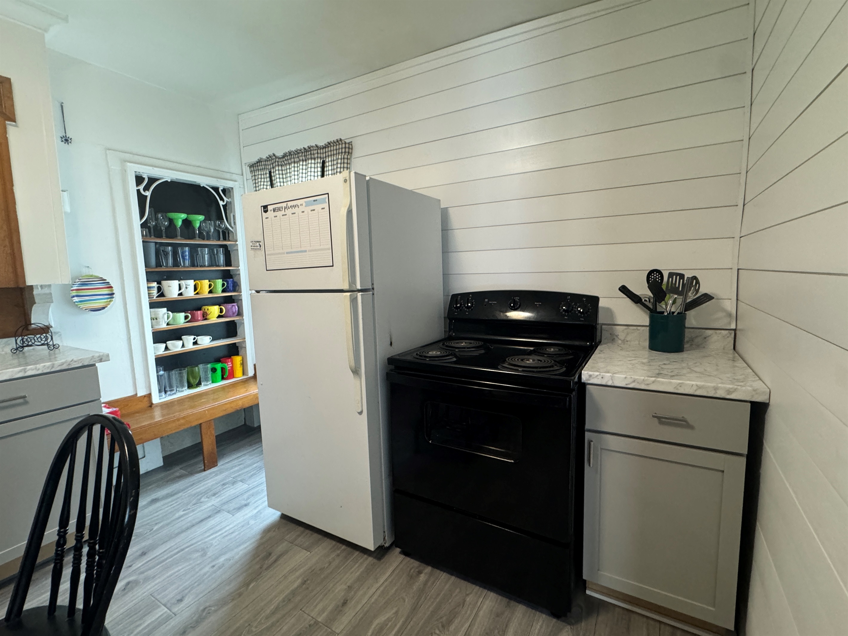 Eat-in Kitchen