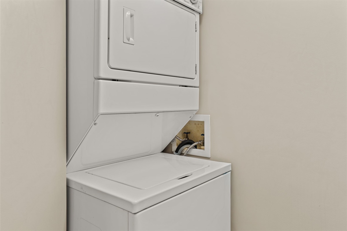 Washer/Dryer in Condo