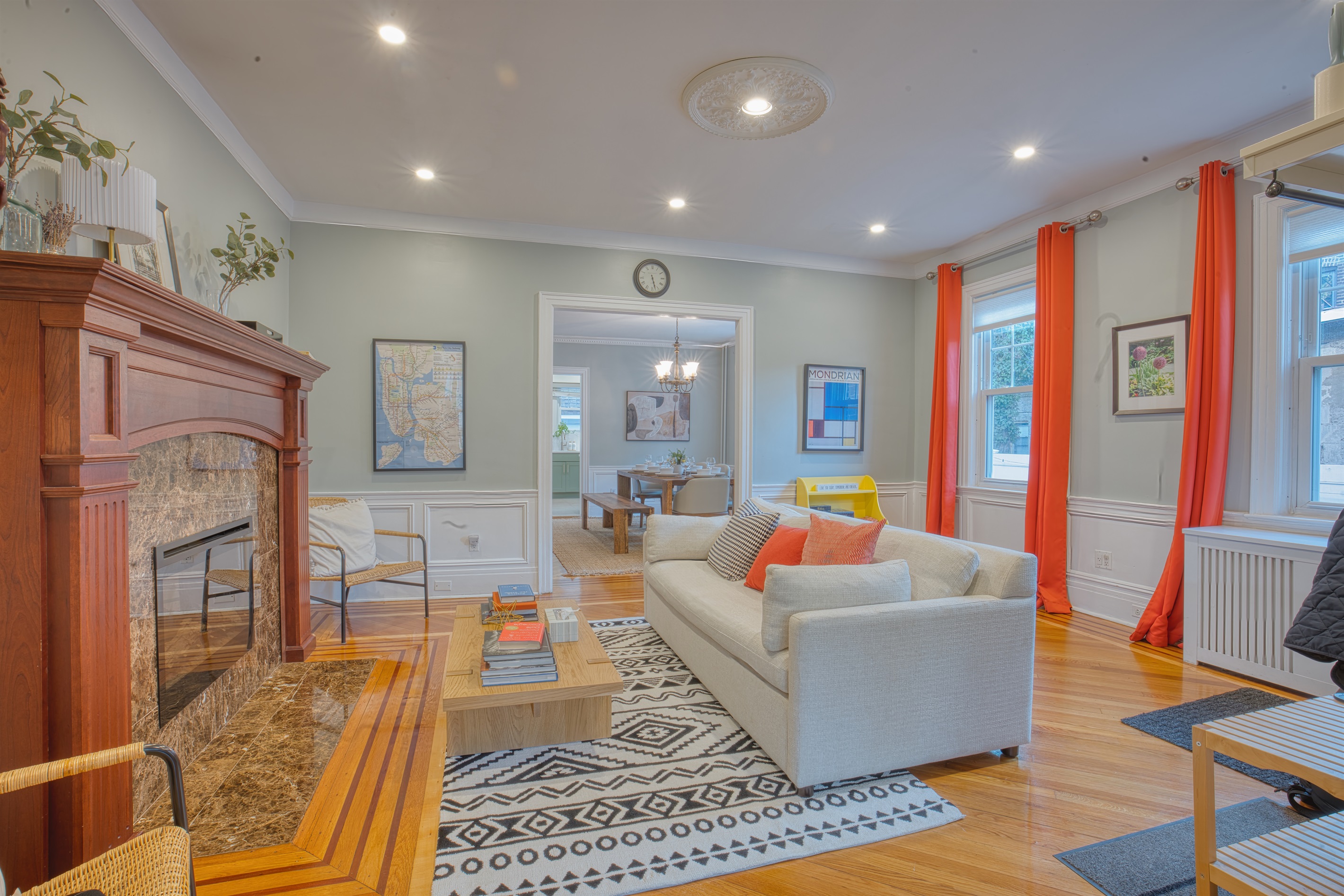 "The house is beautiful, comfortable and relaxing with all the comforts of home. We look forward to our next stay!" - Anne V. 10/2025