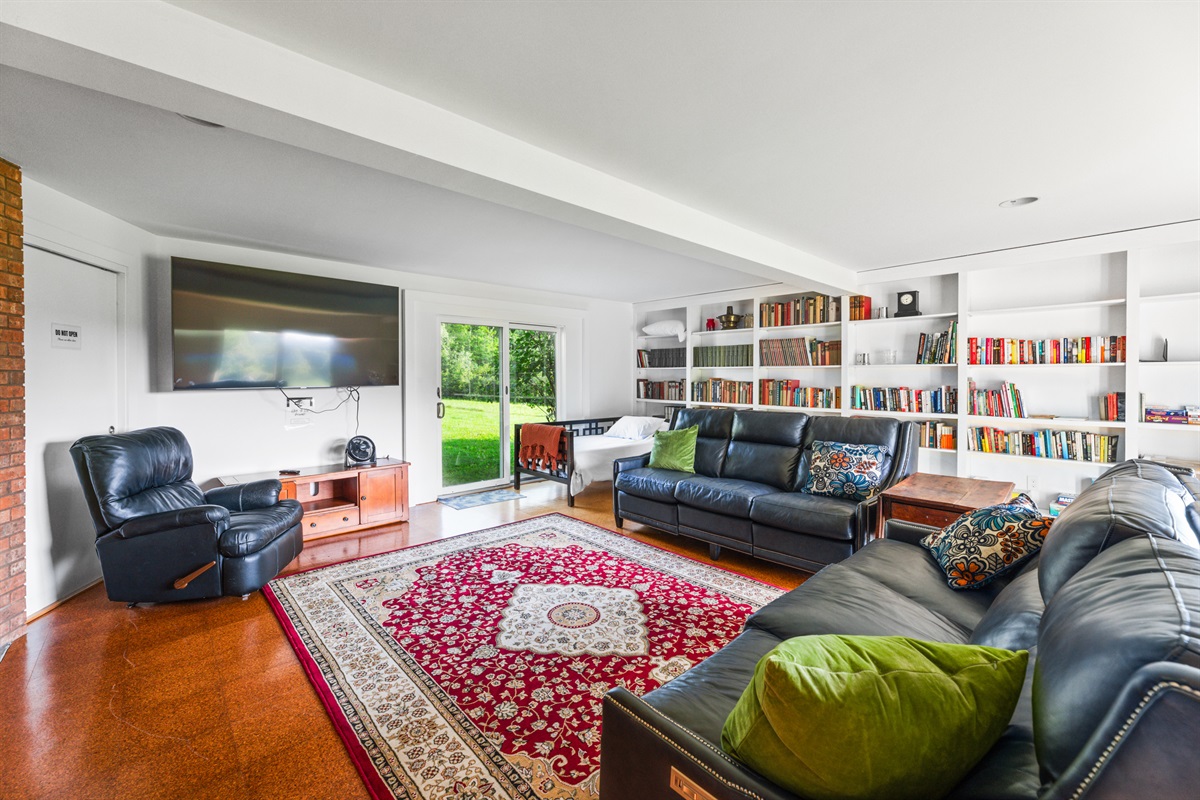 Downstairs Livingroom with 75" Smart TV