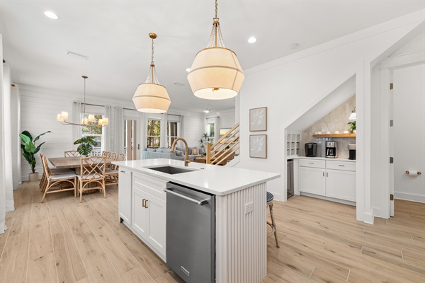 With plenty of room to cook, snack, and connect, this open kitchen keeps everyone part of the conversation while vacation memories are being made.