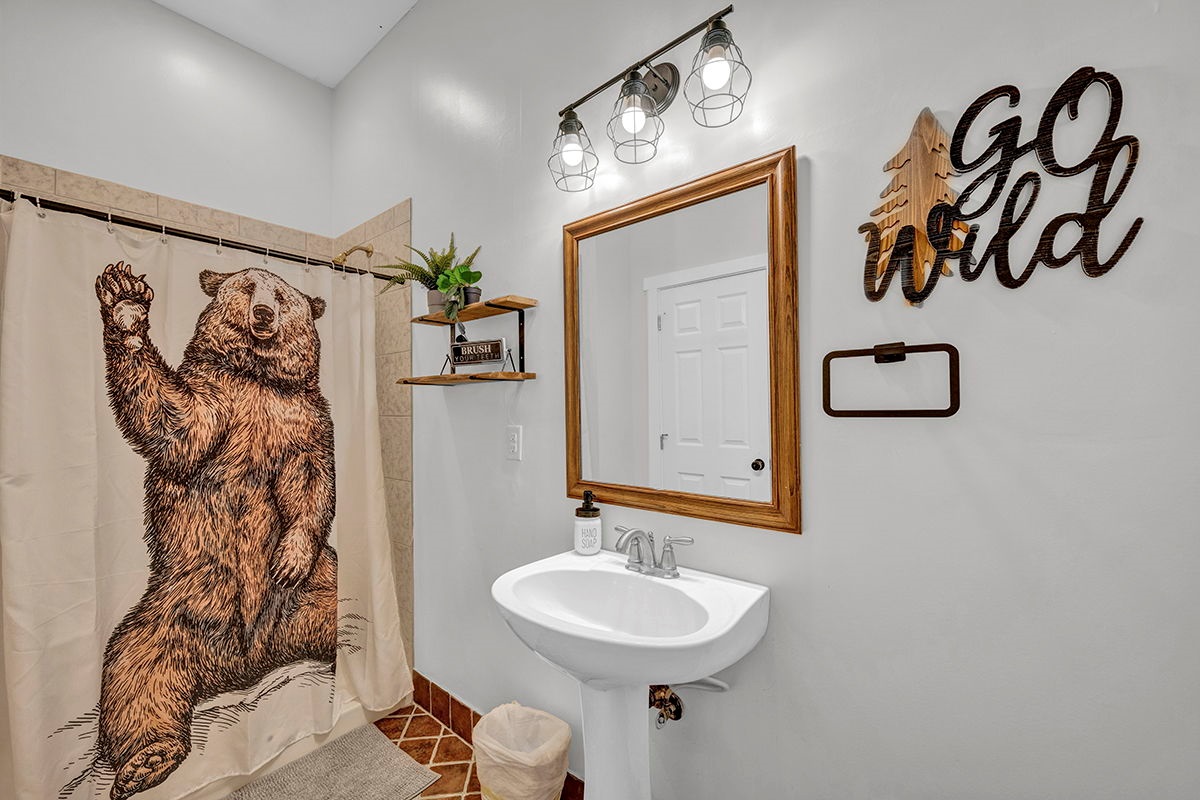 Full Bathroom