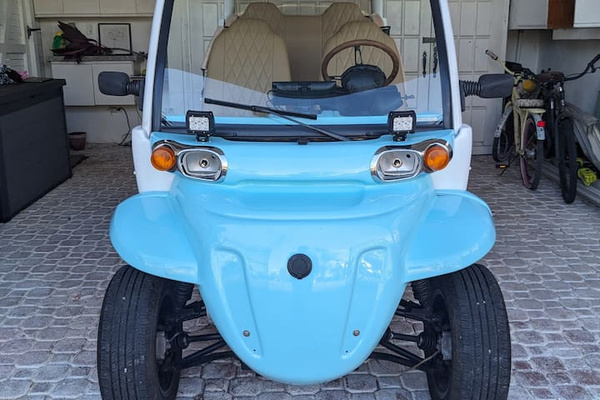 We are going to be offering our 6 seater Gem Car to our guests to rent during your stay. It's a great way to go to the beach, bowling alley, golf course, go cart racing, and the 3 restaurants located in our gated community.