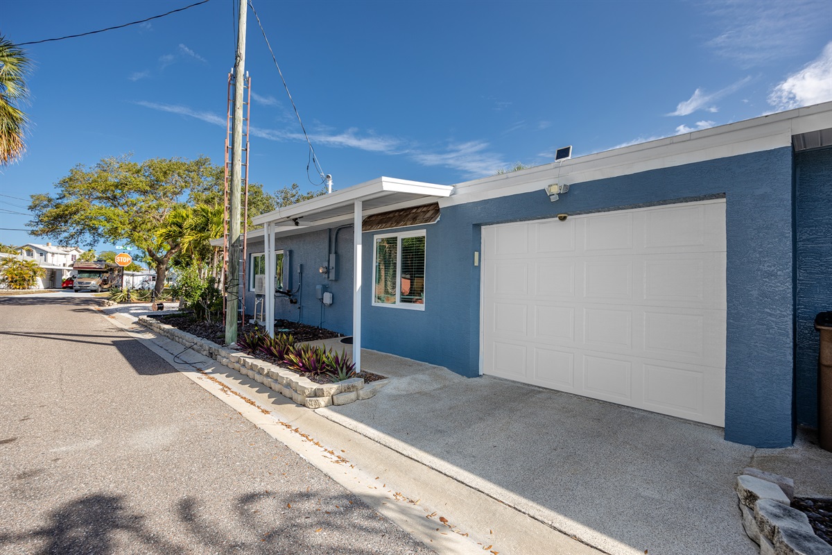 Side Garage for Golf Cart, Bikes and Beach stuff
