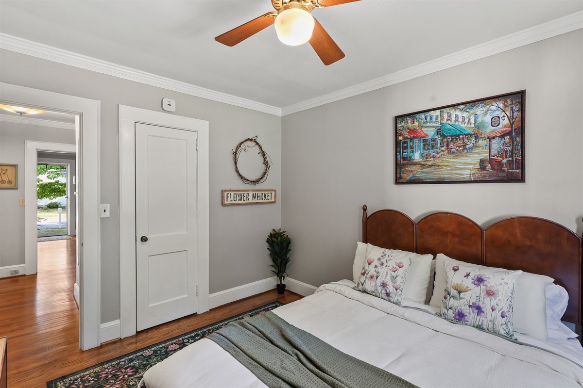 Third Bedroom with Queen Bed with Twin Trundle 